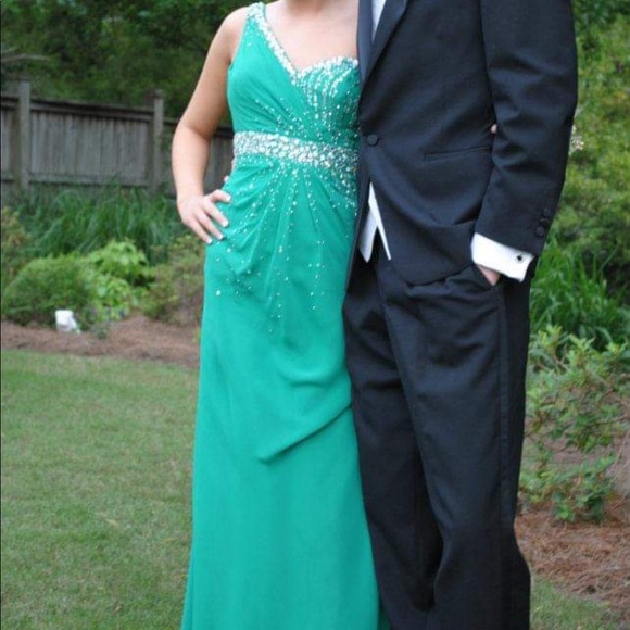 Prom dress/evening gown - Picture 2 of 4